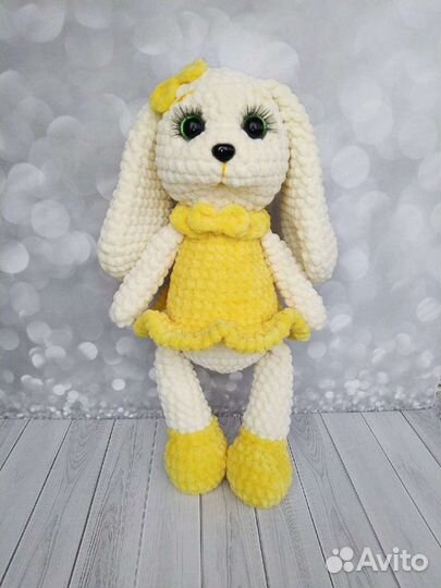 Мягкая игрушка Зайка вязаная крючком