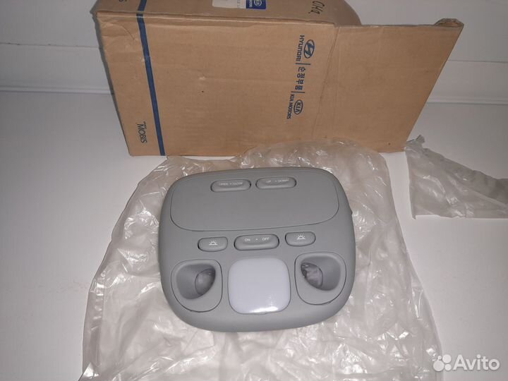 Hyundai Lantra/Elantra Фонарь освещения салона