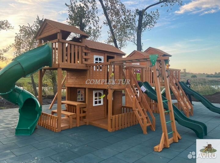 Детская спортивная площадка уличная