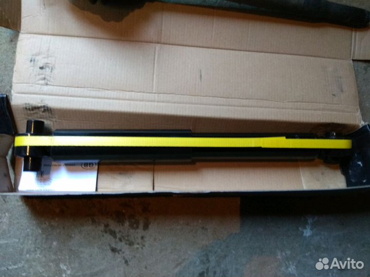 Амортизатор задний Форд Фокус 2 универсал (рестайл