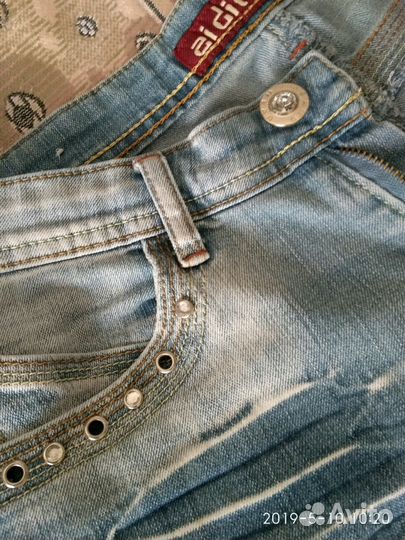 Шорты джинсовые 29р