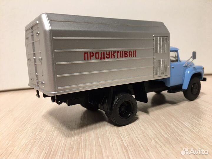 ЗИЛ спец, масштаб 1:43