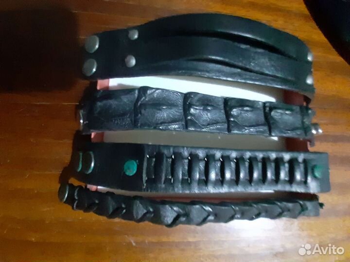 Кожаный браслет