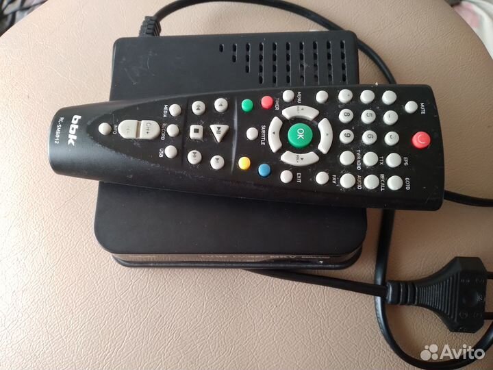 Цифровая тв приставка bbk smp017hdt2