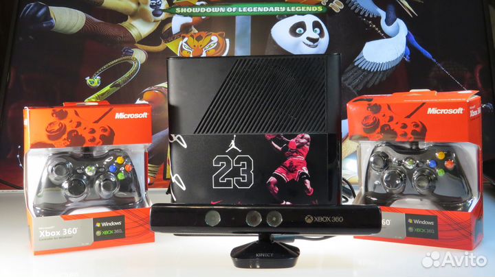 Игровая приставка Xbox 360 + kinekt + 2 геймпада