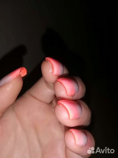 Маникюр и педикюр