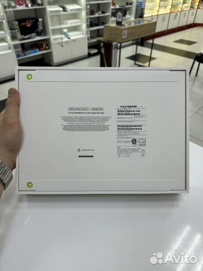 Macbook air 13 m3 256 gb