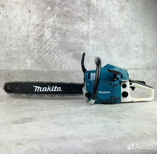 Бензопила цепная бензиновая Makita