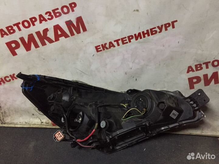 Фара левая Subaru Legacy BM9 EJ253 2010