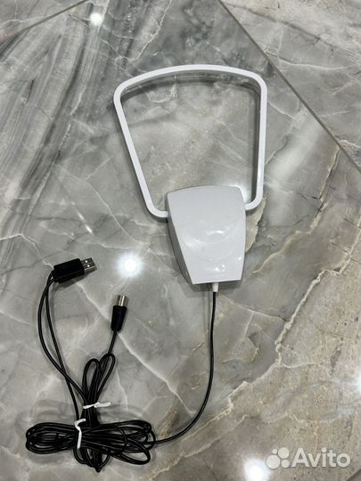 Антенна комнатная