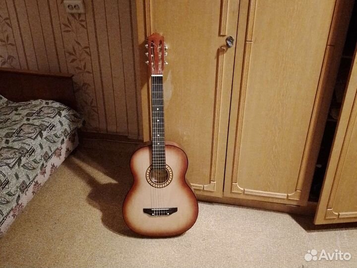 Акустическая гитара