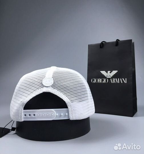 Кепка бейсболка белая