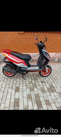 Скутер Stels Vortex 150
