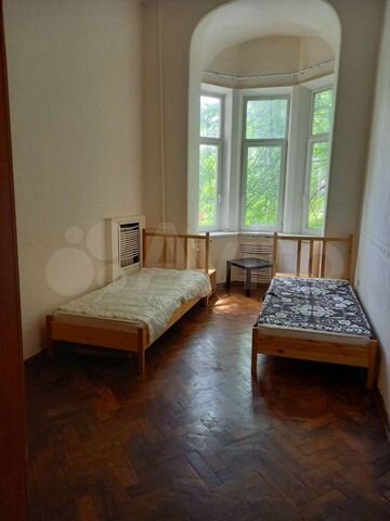 Комната 16 м² в 3-к., 2/2 эт.