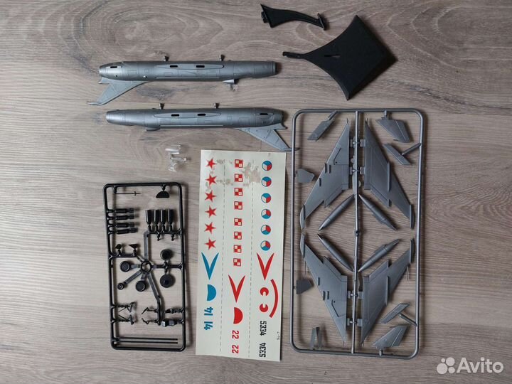 Сборная модель Су-7