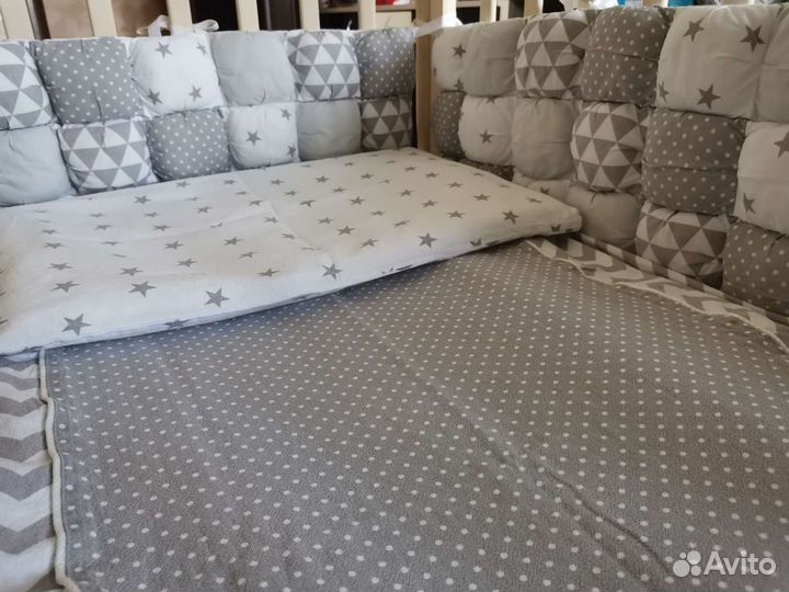 Бортики, балдахин, одеяло, подушка, постельное бел