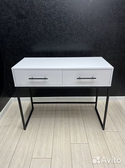 Консоль / Туалетный столик