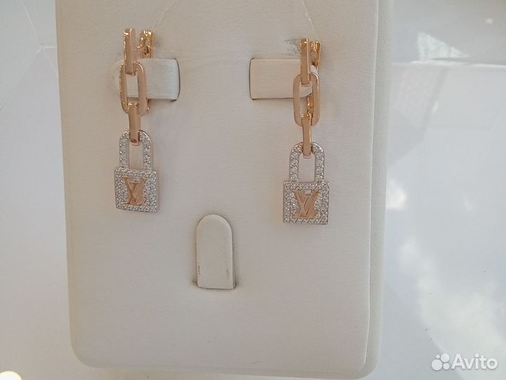 Золотые серьги
