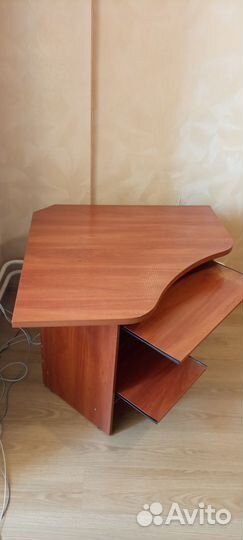 Стол компьютерный угловой