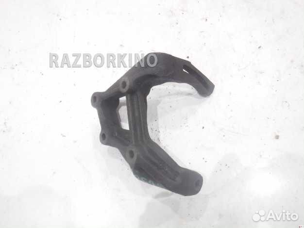 Кронштейн генератора