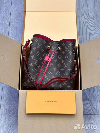 Женская сумка Louis Vuitton NeoNoe