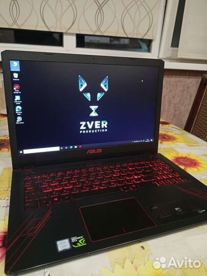 Игровой ноутбук Asus FX570UD