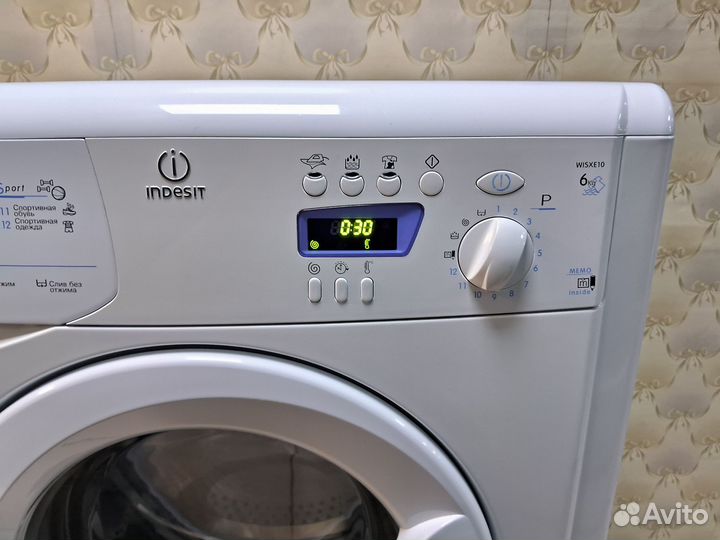 Стиральная Машина. indesit 6 кг. Рабочий