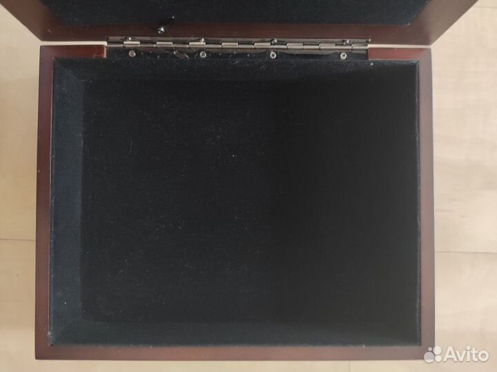 Шкатулка деревянная с фоторамкой