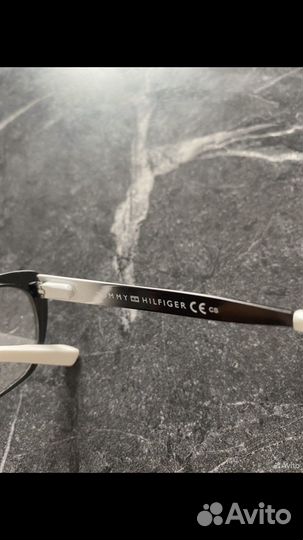 Оптическая оправа Tommy Hilfiger