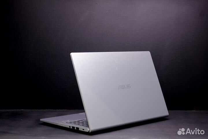 Быстрый ноутбук Asus Intel Core i3-10/8gb/ssd256