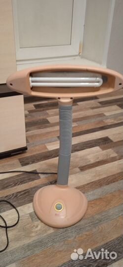 Лампа настольная