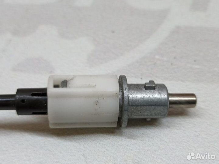 Трос блокировки АКПП Mercedes-Benz C-Class W204