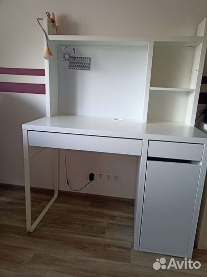 Письменный стол IKEA mikke