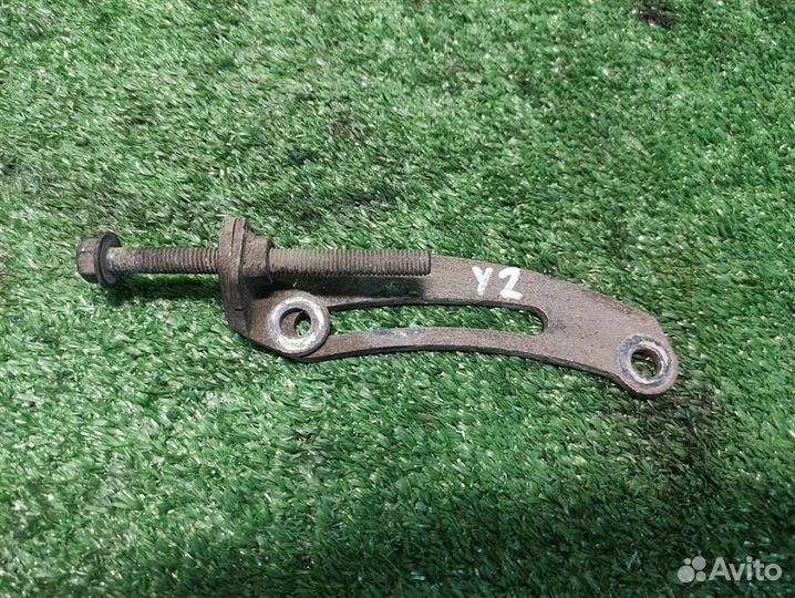 Натяжитель ремня Toyota Yaris P90 2010