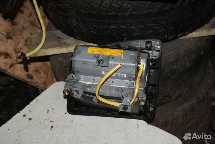 Правый airbag Mitsubishi Outlander CU MR975124