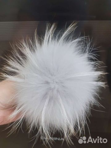 Меховые помпоны
