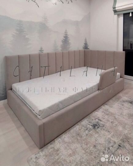 Детская кровать с мягкими бортиками