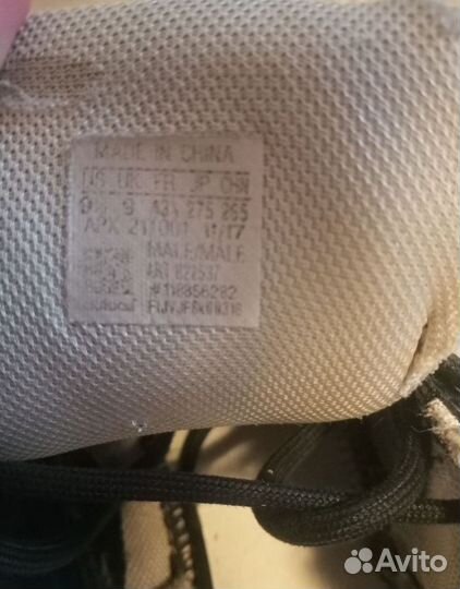 Модная спортивная обувь