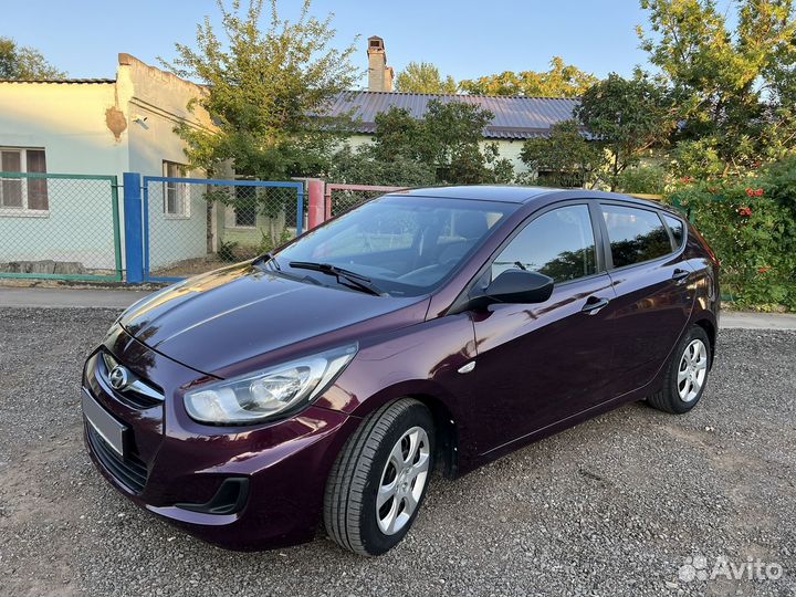 Hyundai Solaris 1.4 AT, 2012, 181 000 км