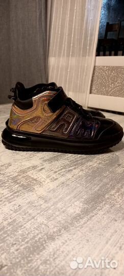 Ботинки утепленные