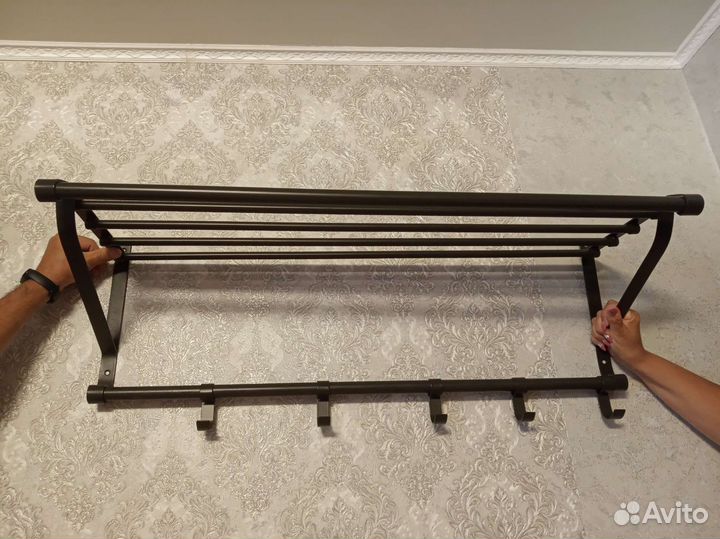 Полка настенная металлическая