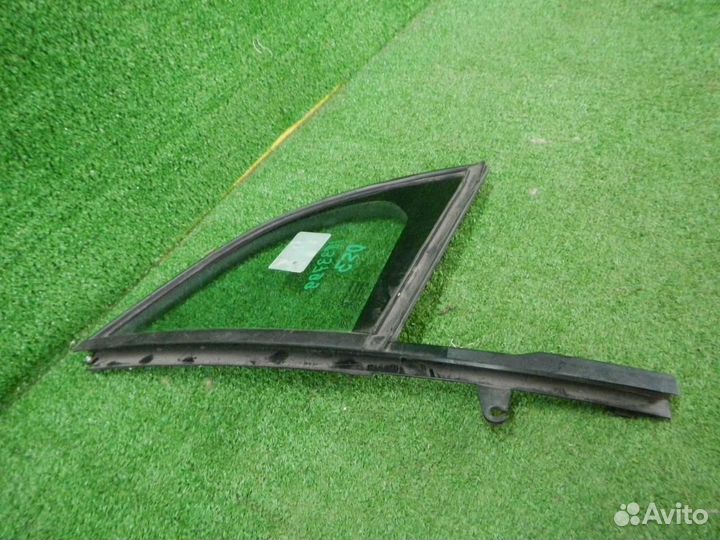 Форточка двери правая Citroen DS3 (2009-2015)
