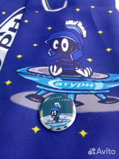 Шарф и значок фк 