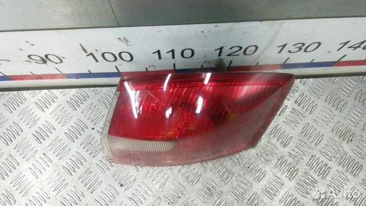 Фонарь Ford Kuga (2008-2012)