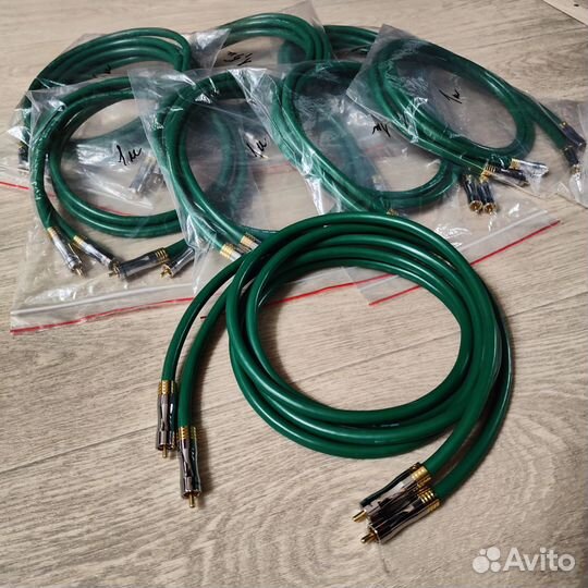 Межблочный кабель Van Den Hul MC - 1.0м