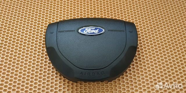 Заглушка руля Ford Fiesta (2002-2008)