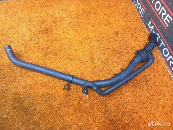 Патрубок системы охлаждения Volkswagen Golf 5K/MK6