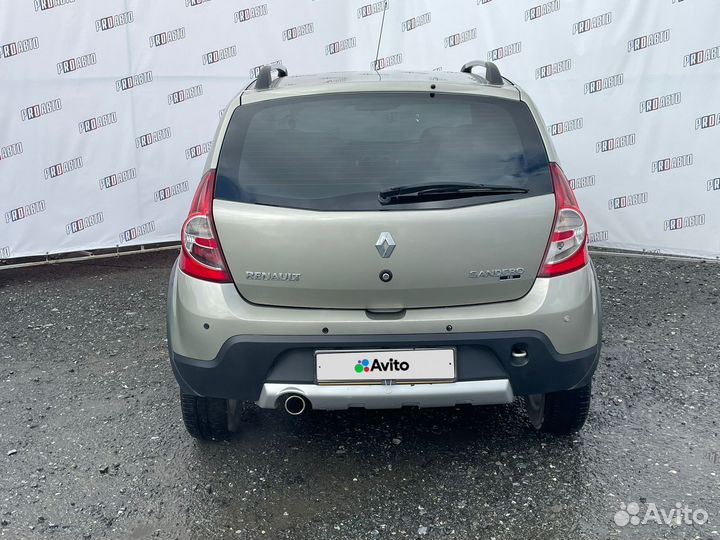 Renault Sandero Stepway, 2012
