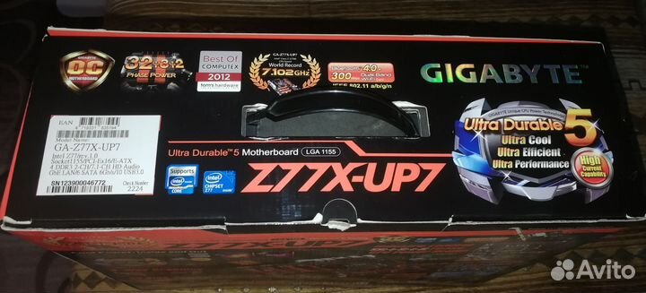Платы Gigabyte: Z77X-UP7; 990FXA-UD7