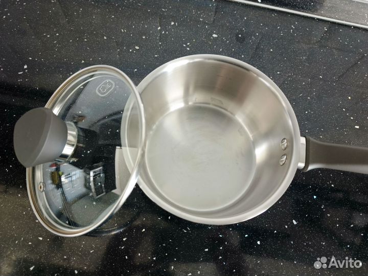 Ковш Rondell, 1,3 л б/у